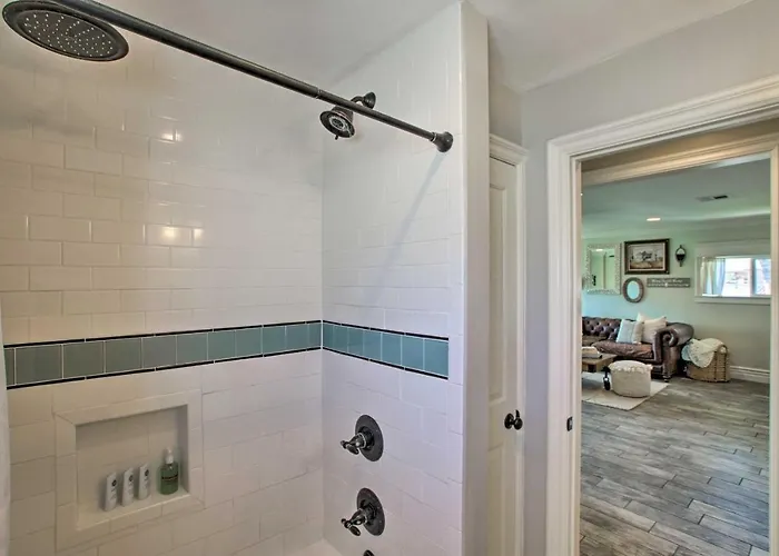 Holiday home Families W/ Pets Welcome! Dtwn Retreat *