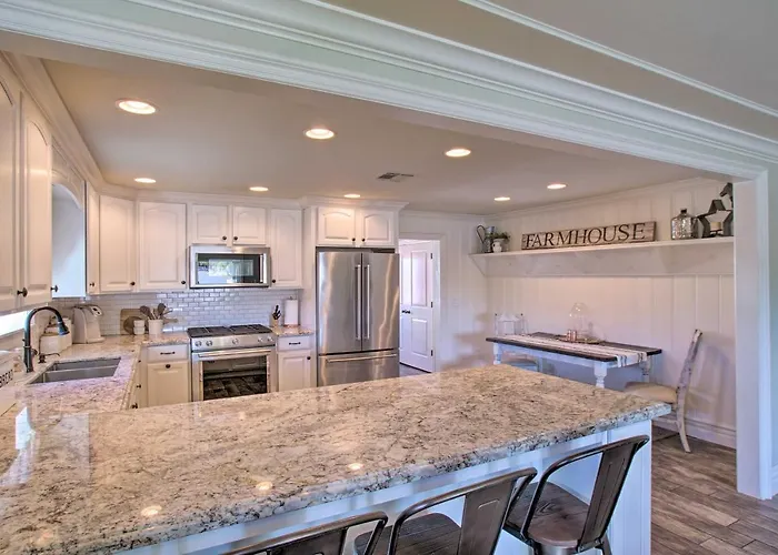 Families W/ Pets Welcome! Dtwn Retreat Holiday home *